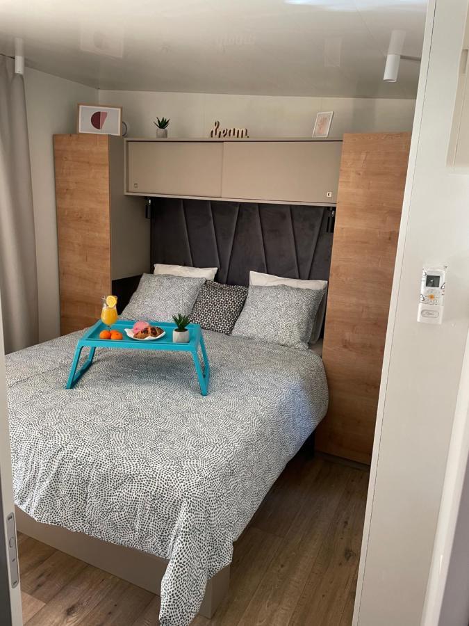 Mobile Home Peponi Del Mar, Brand New 비오그라드나모루 외부 사진